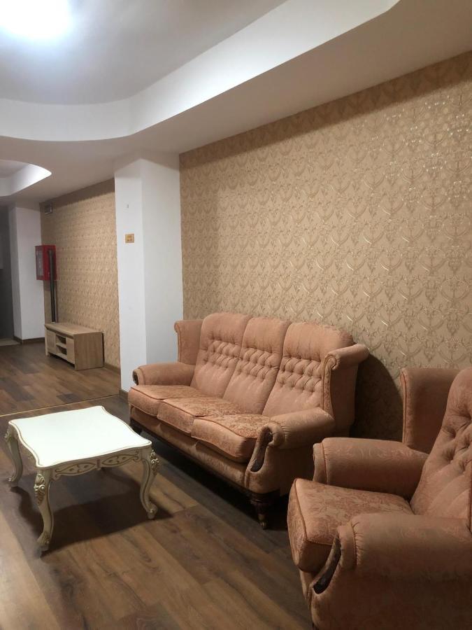 Hotel Aqua Palace Petroşani Εξωτερικό φωτογραφία